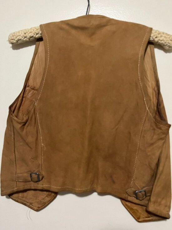 Vintage Handmade Suede Leather vest with wooden horse buttons XS/S - Picture 3 of 4